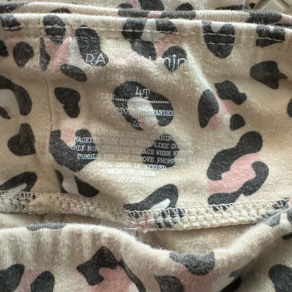 Leopard Print Kids Set - Picture 3 of 3